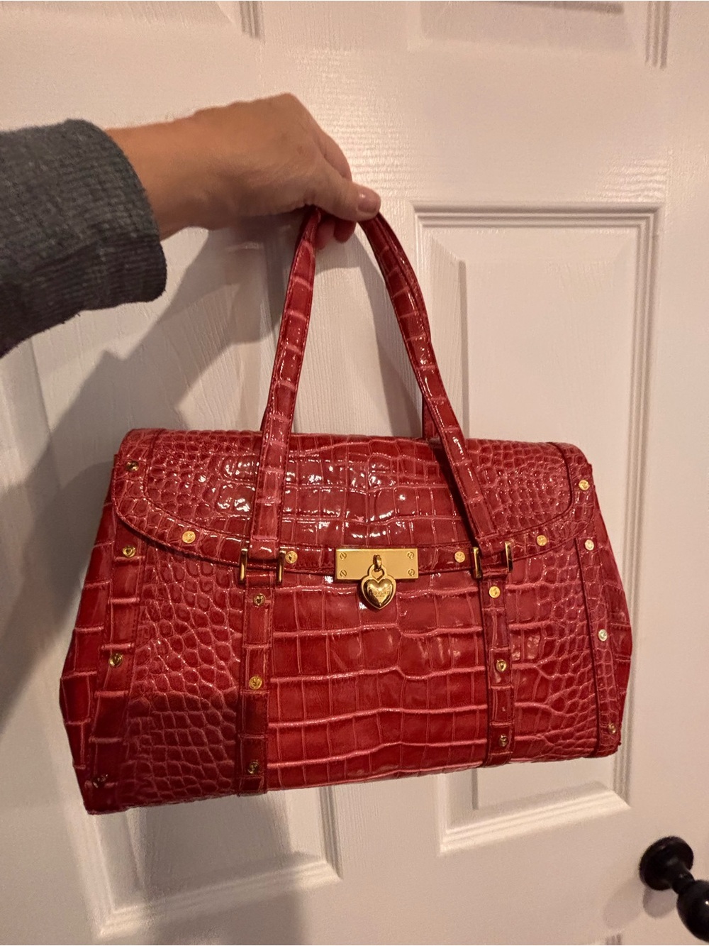 Vintage Red Croc-Embossed Love Cat Shoulder Parisian Bag with Gold Heart Lock